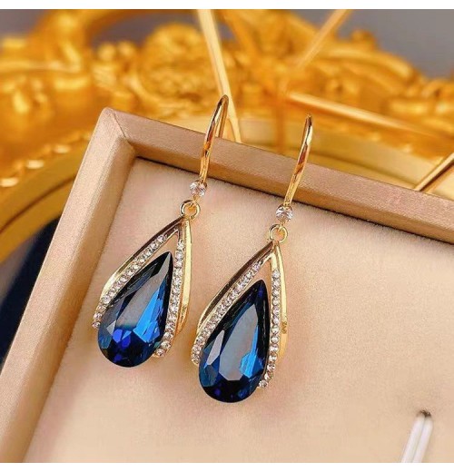 Light luxury, elegant, retro sparkling diamond blue crystal drop earrings, Hong Kong-style gentle new ear hooks, elegant earrings for women Light luxury, elegant, retro sparkling diamond blue crystal drop earrings, Hong Kong-style gentle new ear hooks, elegant earrings for women