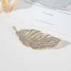 Accompany you with a grand and luxurious feather brooch, an elegant and high-end corsage, and a suit jacket pin