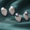 Minimalist style exquisite retro diamond-encrusted pearl silver needle earrings for women, new light luxury niche ear studs, fashionable and versatile earrings Minimalist style exquisite retro diamond-encrusted pearl silver needle earrings for women, new light luxury niche ear studs, fashionable and versatile earrings