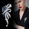 Ladies' suit brooches, high-end women's corsages, pin accessories, design sense, niche women's styles, exquisite and high-end, for mom