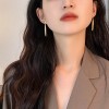 Silver needle tassel line earrings, new Spring/Summer bestseller, high-end retro Hong Kong-style earrings and stud accessories for women Silver needle tassel line earrings, new Spring/Summer bestseller, high-end retro Hong Kong-style earrings and stud accessories for women