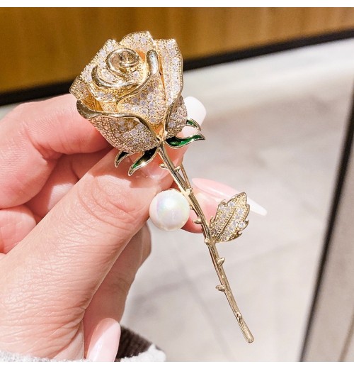 New best-selling alloy fashion full-diamond pearl rose brooch, high-end niche brooch pin, versatile for suits New best-selling alloy fashion full-diamond pearl rose brooch, high-end niche brooch pin, versatile for suits