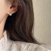 Pearl stud earrings for ear piercing, small and exquisite earrings for sleeping, new style, exquisitely diamond-encrusted Pearl stud earrings for ear piercing, small and exquisite earrings for sleeping, new style, exquisitely diamond-encrusted