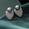 Minimalist style exquisite retro diamond-encrusted pearl silver needle earrings for women, new light luxury niche ear studs, fashionable and versatile earrings Minimalist style exquisite retro diamond-encrusted pearl silver needle earrings for women, new light luxury niche ear studs, fashionable and versatile earrings