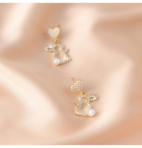 Easter asymmetrical stud earrings, a popular online celebrity, are exquisite and versatile earrings with a niche design. They are cross-border diamond-encrusted and pearles-encrusted Easter asymmetrical stud earrings, a popular online celebrity, are exquisite and versatile earrings with a niche design. They are cross-border diamond-encrusted and pearles-encrusted