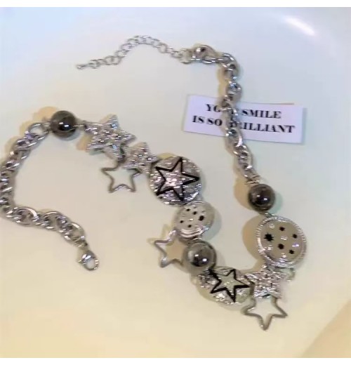 Sweet and cool hot girl star button necklace for women, new hit, trendy and niche design, high-end y2k collarbone chain Sweet and cool hot girl star button necklace for women, new hit, trendy and niche design, high-end y2k collarbone chain